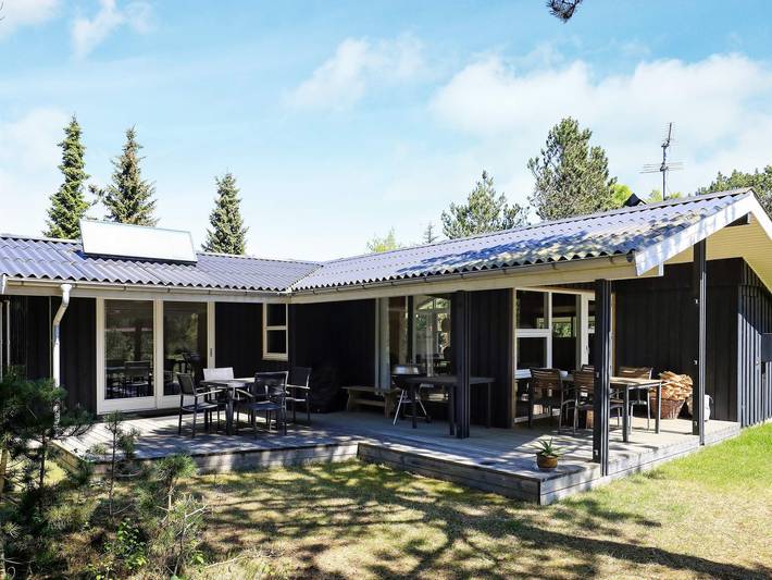 Feriehus for 6 personer, med Terrasse i Jerup