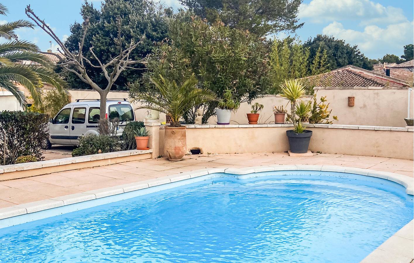Charming 1-Bedroom Apartment with Pool in Carnoux-en-Provence in Carnoux-en-Provence, Marseille region