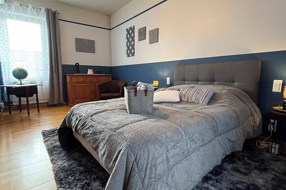Charming house 3 suites/terrace/garden 6 persons in Moulins, Allier