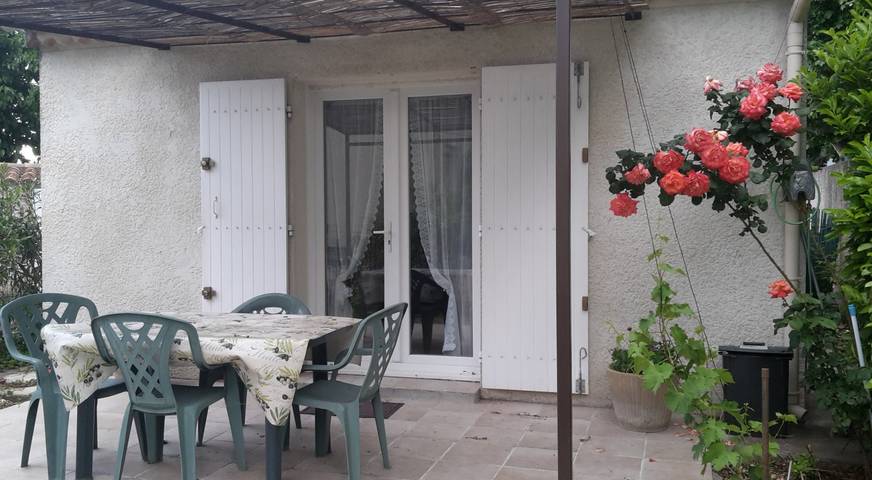 Gîte pour 2 personnes, avec jardin, animaux acceptés