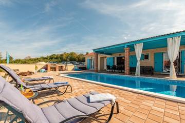 Villa for 6 People in Sukosan, Zadar, Photo 3