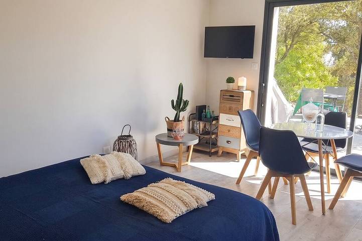 Location de vacances pour 2 personnes, avec Terrasse et Jardin à Mornas - 3