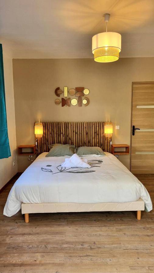 Gîte pour 4 personnes, avec jardin ainsi que vue et terrasse dans La Mare à Joncs - 2