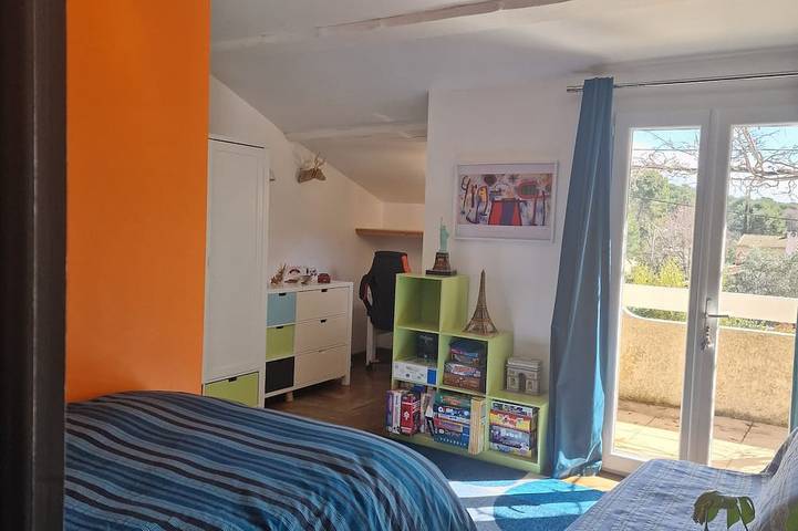 Location de vacances pour 6 personnes, avec jardin à Rognac - 4