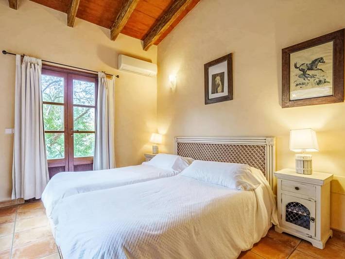 Casa rural para 8 personas, con terraza además de piscina y jardín en Santa María del Camino - 4