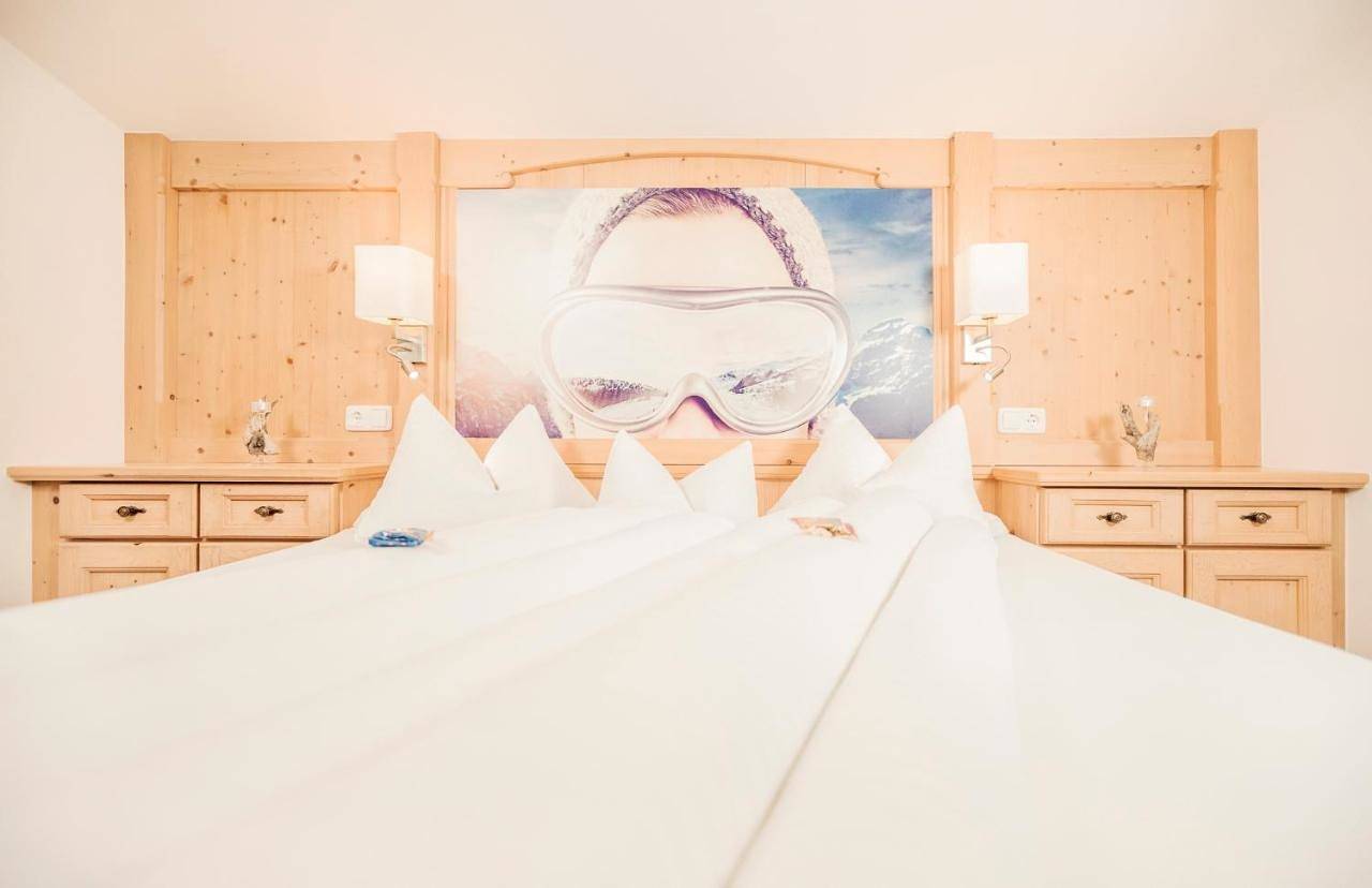 Small Double Room in Mayrhofen, Bezirk Schwaz