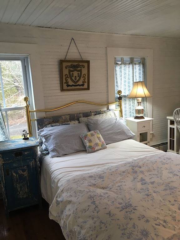 Charmantes Flussufergelände in Litchfield County