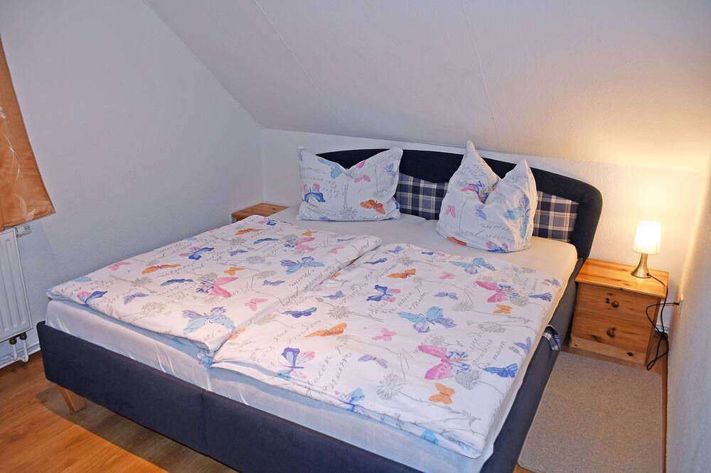 02 Ferienappartement Sehlen mit Terrasse (7 Betten) - Ferienappartements auf in Sehlen, Bergen auf Rügen und Umgebung