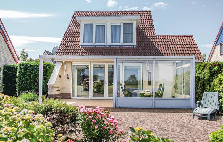 Ferienhaus für 4 Personen, mit Terrasse in Stevensweert