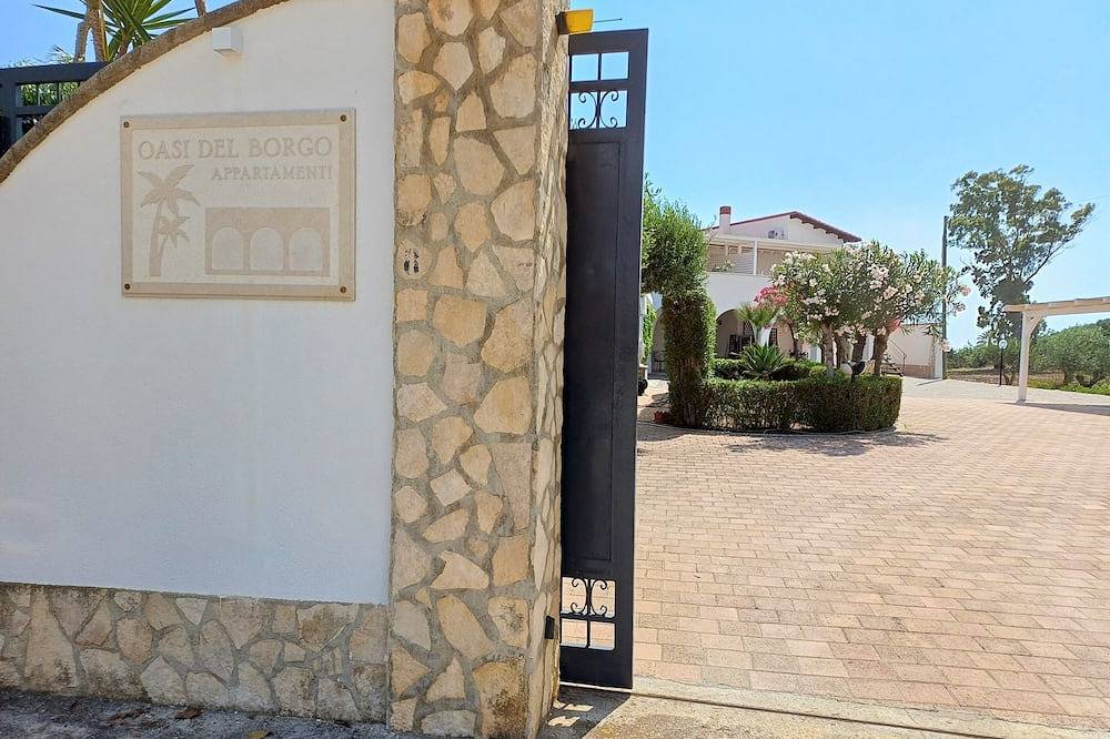 Hel leilighet, One bedroom, ground floor | with pool and breathtaking view to the sea in Borgo Bonsignore, Ribera