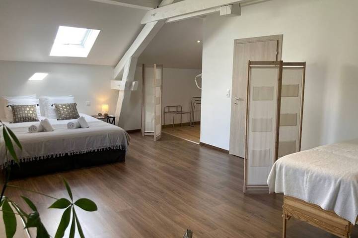 Location de vacances pour 13 personnes, avec jardin et jacuzzi dans Bruyères