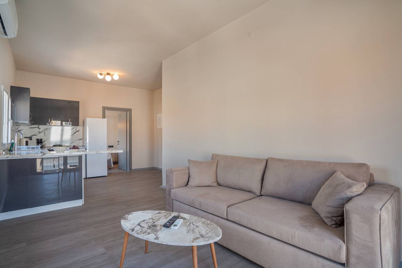 Ganze Wohnung, Apartment 'Sitemporon B' mit Balkon und Klimaanlage in Argostoli, Kefalonia