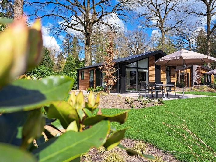 Ferienhaus für 4 Personen, mit Terrasse und Garten sowie Pool - 1
