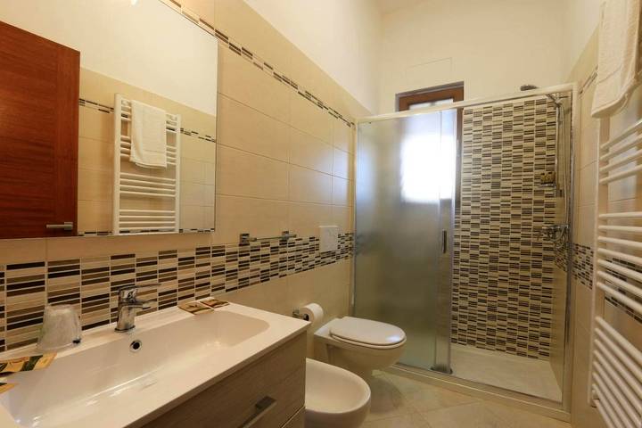 Chambre d’hôte pour 4 personnes, avec jardin et vue, adapté aux familles à Presicce - 4