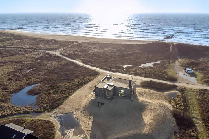 Ferienhaus mit Meerblick für 6 Personen, mit Whirlpool und Terrasse sowie Sauna in Blavand