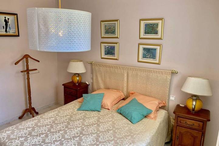Location de vacances pour 4 personnes, avec jardin et terrasse à Robion - 2