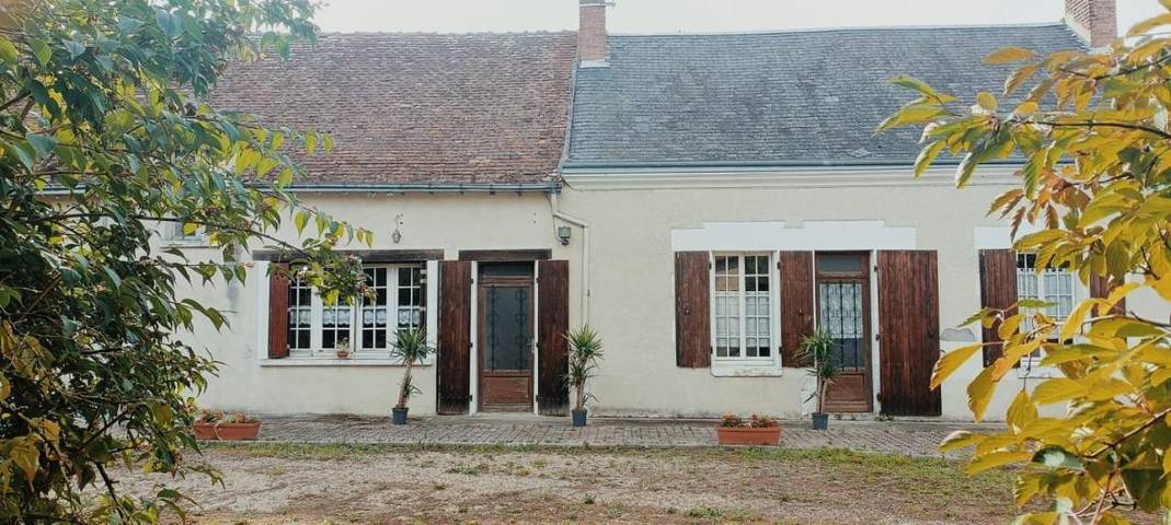 Chambre d’hôte pour 9 personnes, avec terrasse, animaux acceptés
