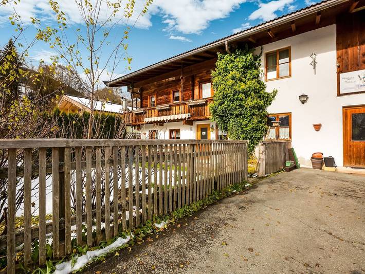 Ferienhaus für 16 Personen, mit Balkon und Garten in Jochberg