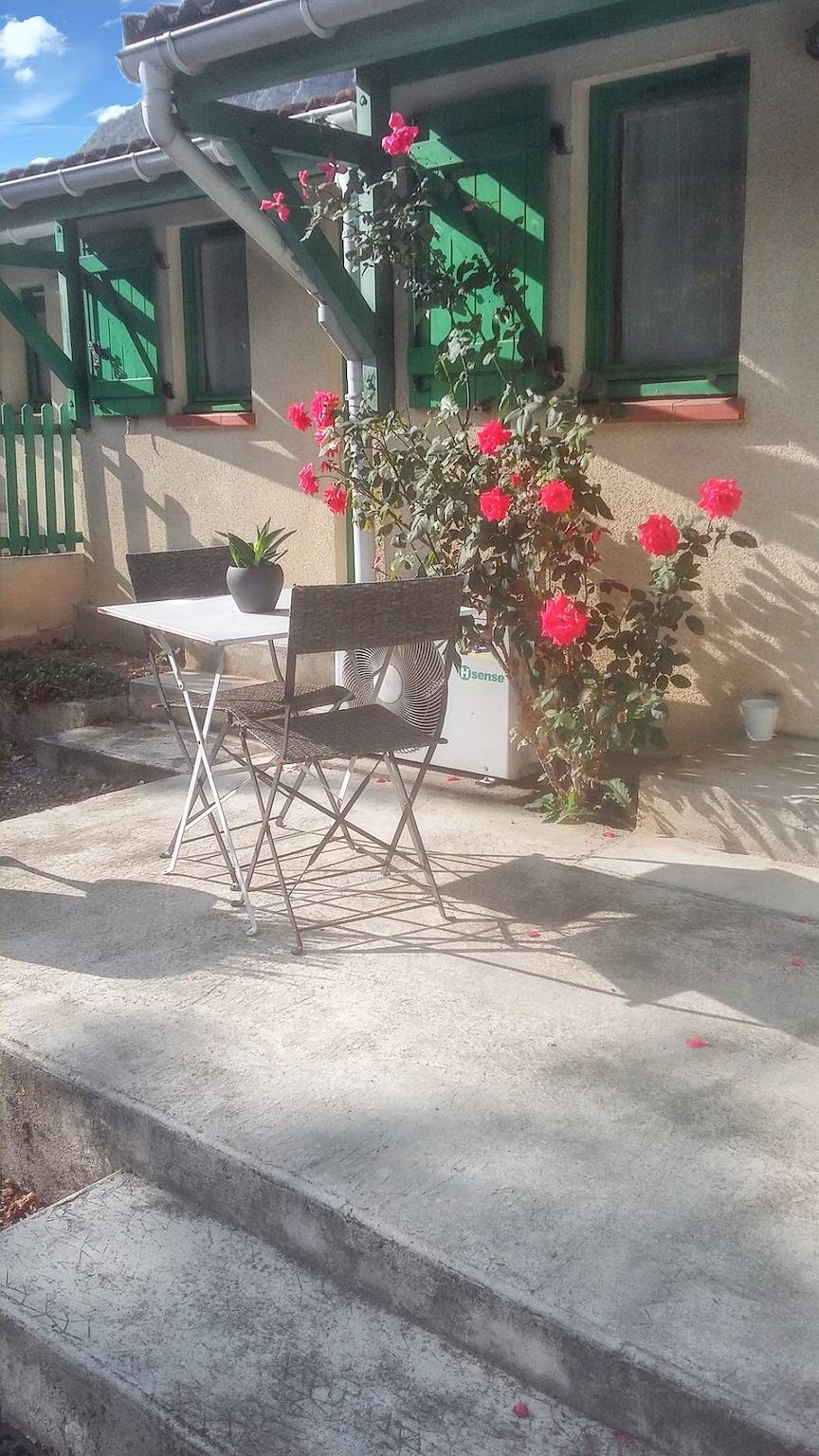 Chalet enchanteur à Tarascon-sur-Ariège avec vue sur montagne in Tarascon-sur-Ariège, Ariège