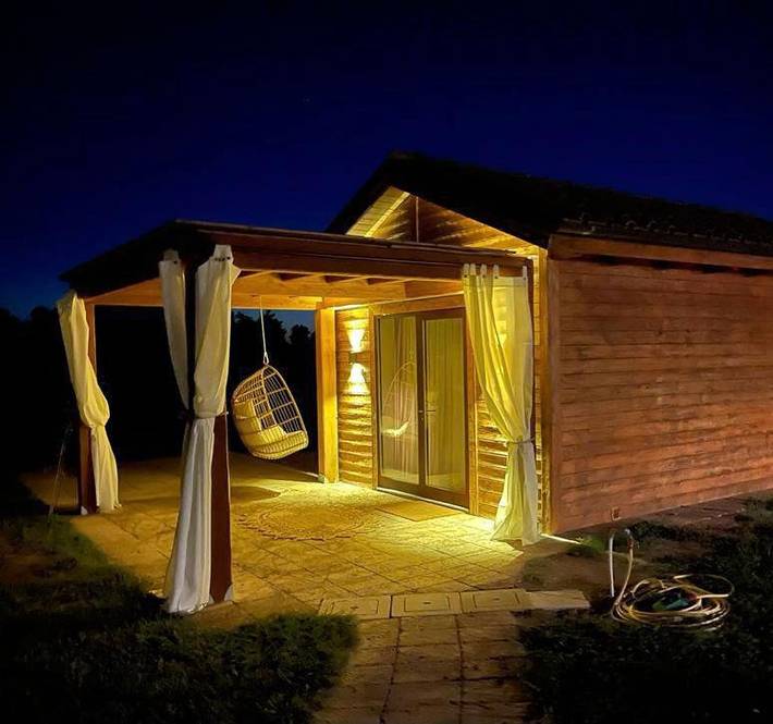 Ferienhaus für 2 Personen, mit Terrasse und Whirlpool sowie Pool und Seeblick in Bolsena - 2