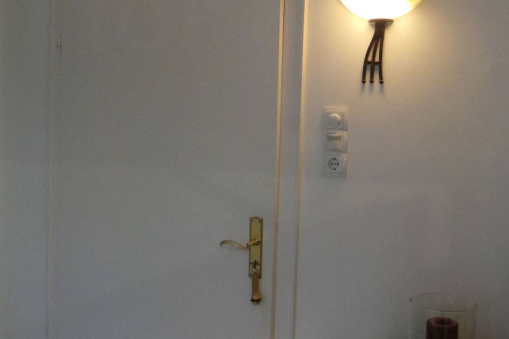 Ganze Wohnung, Ferienwohnung Top 2 für 1-3 Personen mit sonnigem Süd- und Ostbalkon, 55qm in Bad Reichenhall, Berchtesgadener Alpen