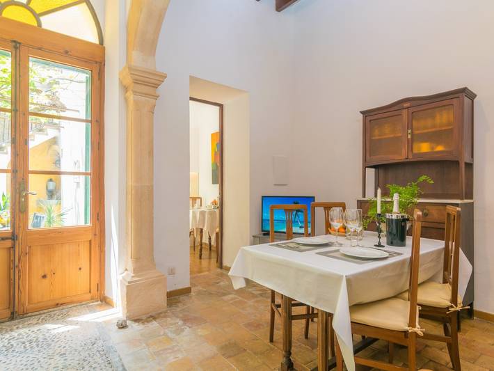 Ganze Ferienwohnung, Ca Sa Tia Bel - Haus In Alcúdia. Wifi Gratis in Alcudia Altstadt, Alcúdia