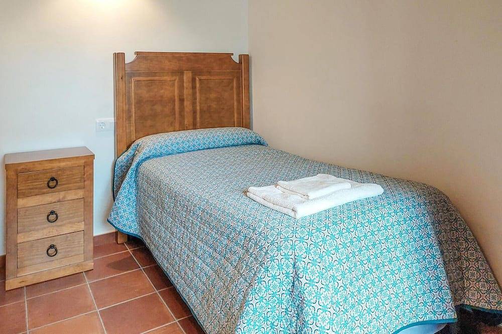 Beautiful home in Algatocin with Wifi in Algatocín, Los Alcornocales