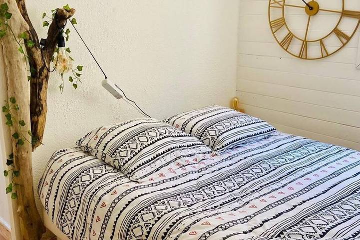 Gîte pour 4 personnes, avec jardin dans Niolon - 2