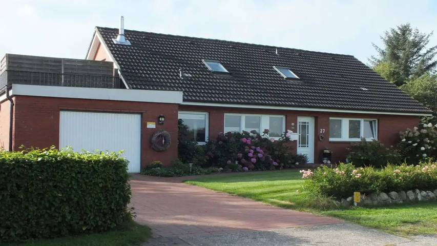 Ferienhaus für 4 Personen, mit Terrasse und Garten sowie Sauna in Leck