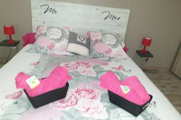 Chambre D’hôte pour 2 Personnes dans Saint-Yan, Région de Charolles, Photo 1