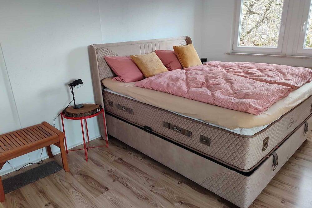 Ganze Wohnung, Ferienwohnung mit 2 Schlafzimmern in Rothenburg ob der Tauber, Taubertal