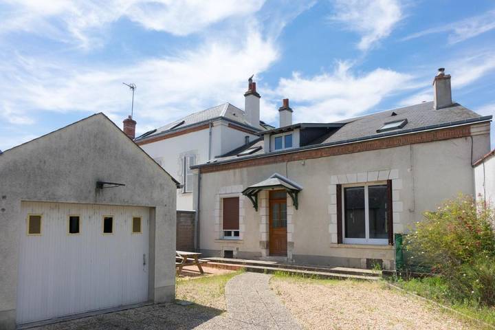 Location de vacances pour 8 personnes, avec terrasse à Orléans - 3