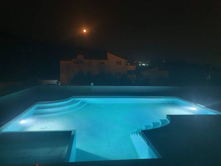 Apartament wakacyjny dla 5 osób, z basen i balkon, Dla rodziny w Solin