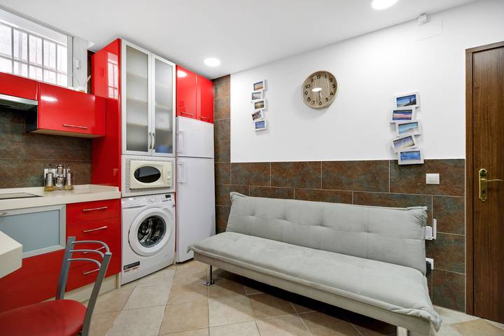 Hel lägenhet, 'Primer Línea De Playa' Apartment with Wi-Fi and Air Conditioning in La Barrosa, Chiclana de la Frontera