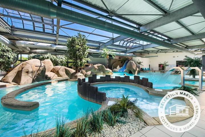 Mobil home pour 4 personnes, avec sauna ainsi que piscine et terrasse, animaux acceptés à Brem-sur-Mer - 2