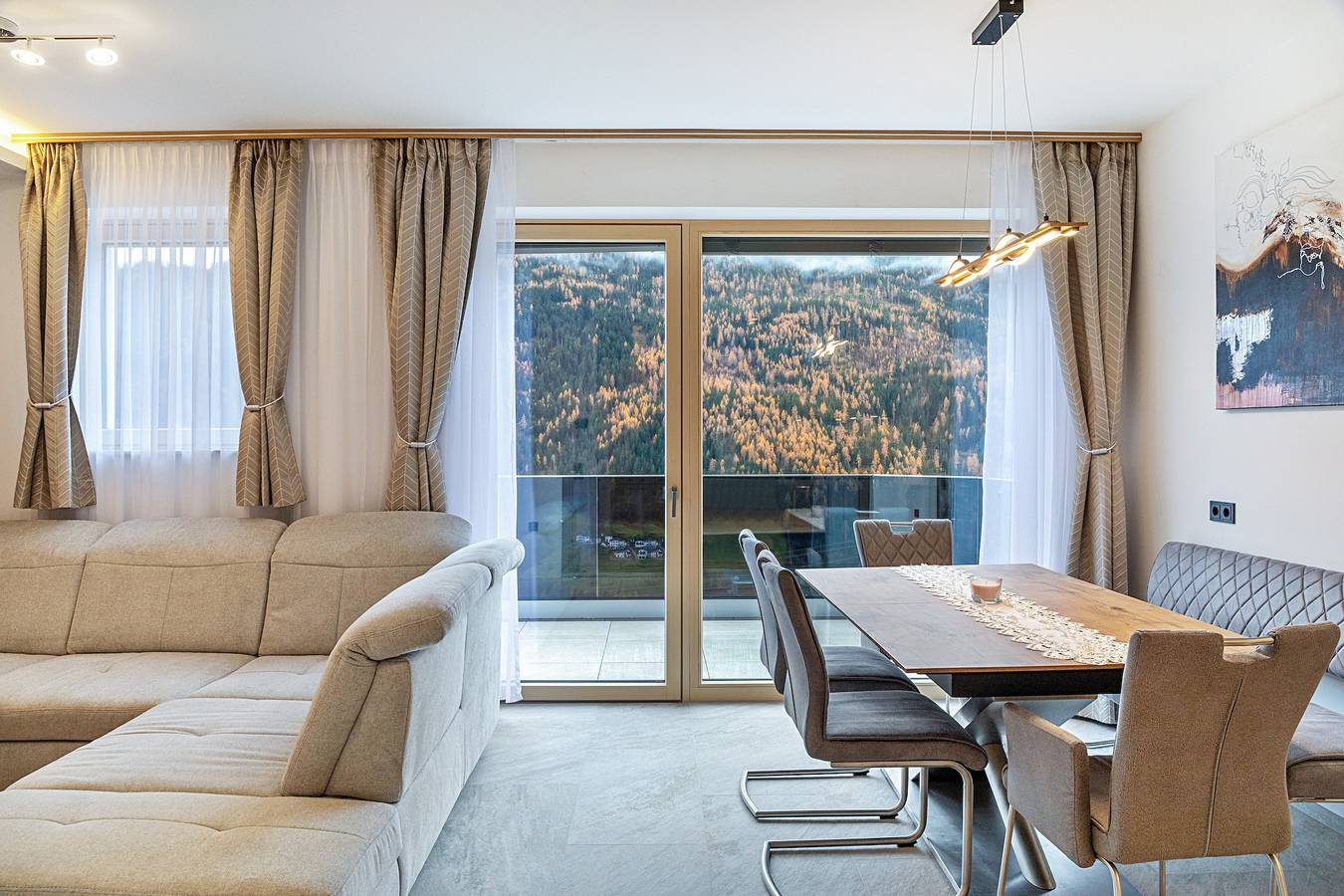 Ganze Wohnung, Apartment 'Elsa' mit Bergblick, privater Terrasse und Wlan in Kaunergrat, Fließ