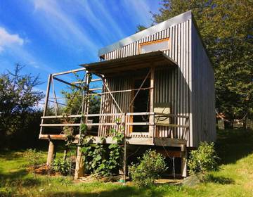 Maison de campagne pour 5 personnes, avec vue et jardin à Lubersac