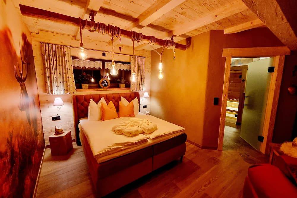 Ganze Wohnung, Romantik-Suite Edelweiß mit Kamin & Zirbensauna in Malschwitz, Oberlausitz-Niederschlesien