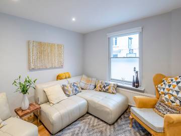 Log Cabin for 4 People in Lincoln, Lincolnshire, Photo 2