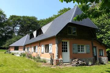 Gîte pour 6 personnes, avec terrasse et jardin à Le Tilleul