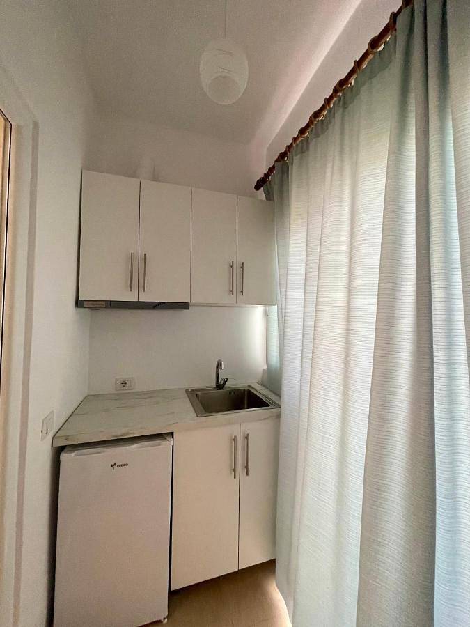Keivi Guesthouse in Saranda, Vlorë