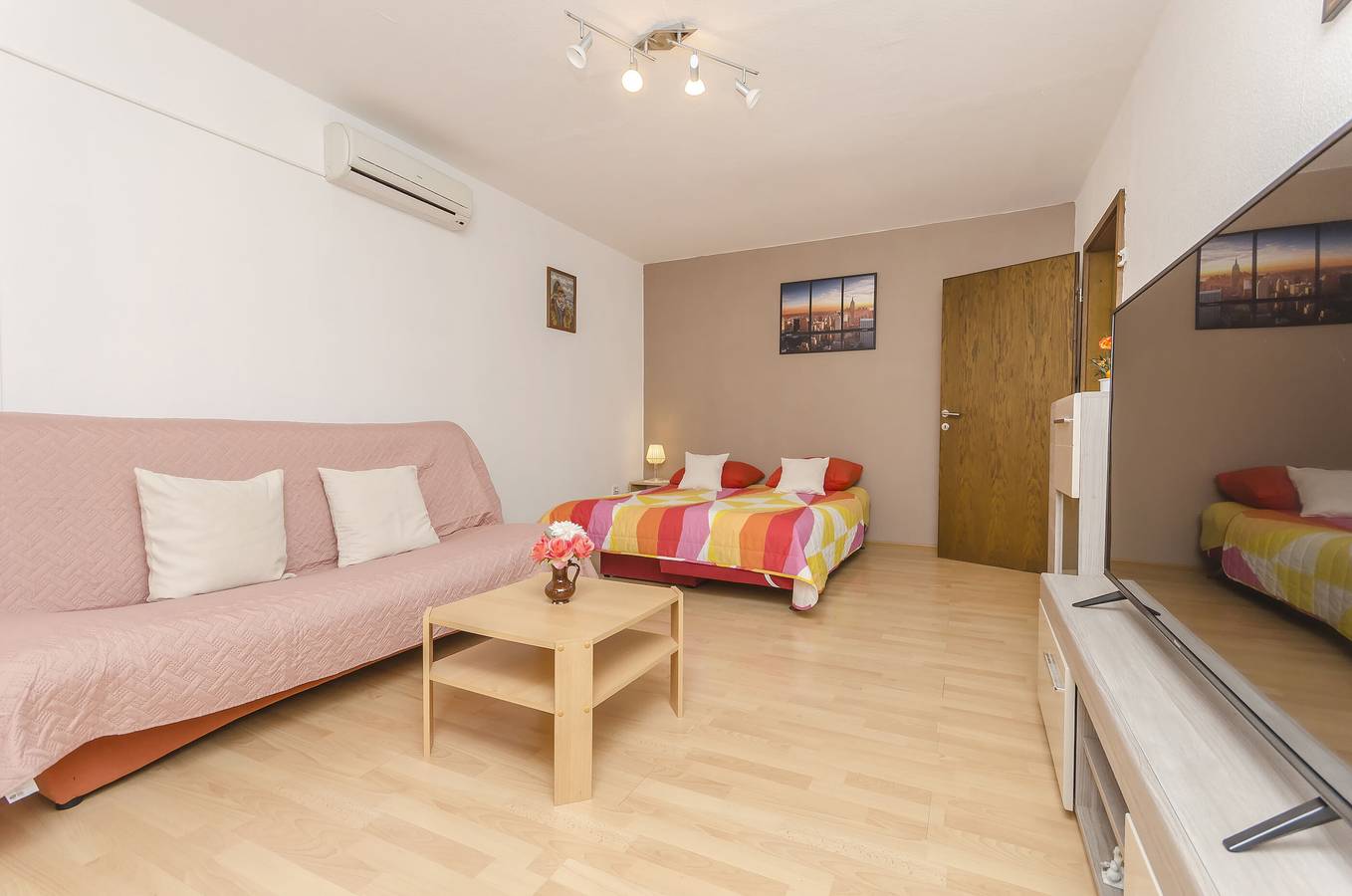 House Rajka I in Vodice, Šibenik-Knin