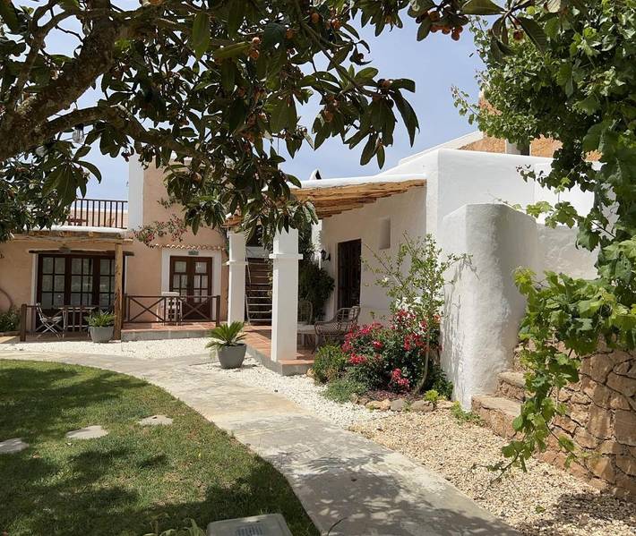 Villa pour 2 personnes, avec piscine ainsi que vue et jardin dans Ibiza - 4