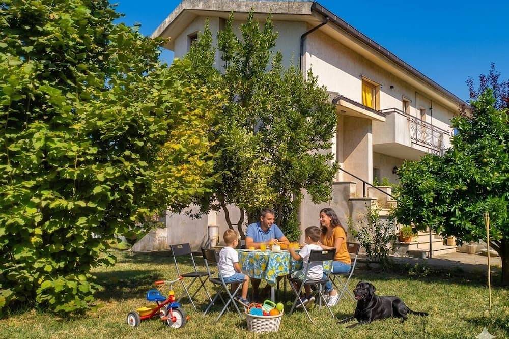 Appartamento intero, Da Jack Rooms with View, Garden and Parking Penne in Penne, Provincia di Pescara
