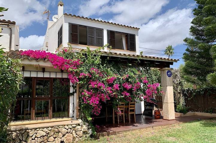 Finca für 6 Personen, mit Pool in Cala Mendia