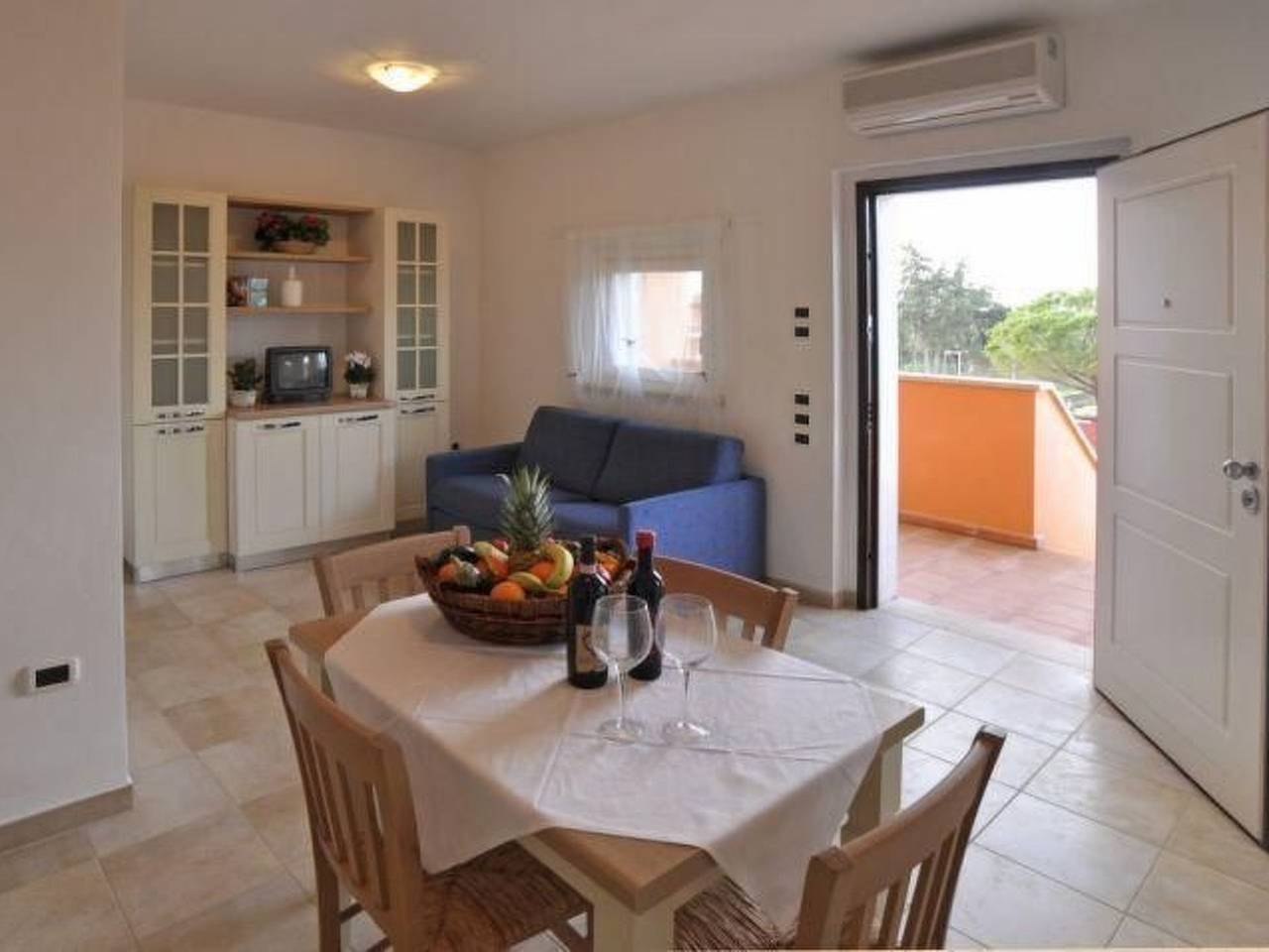 Ganze Wohnung, Unterkunft mit privater Terrasse, Gemeinschaftspool in Scarlino, Grosseto Provinz