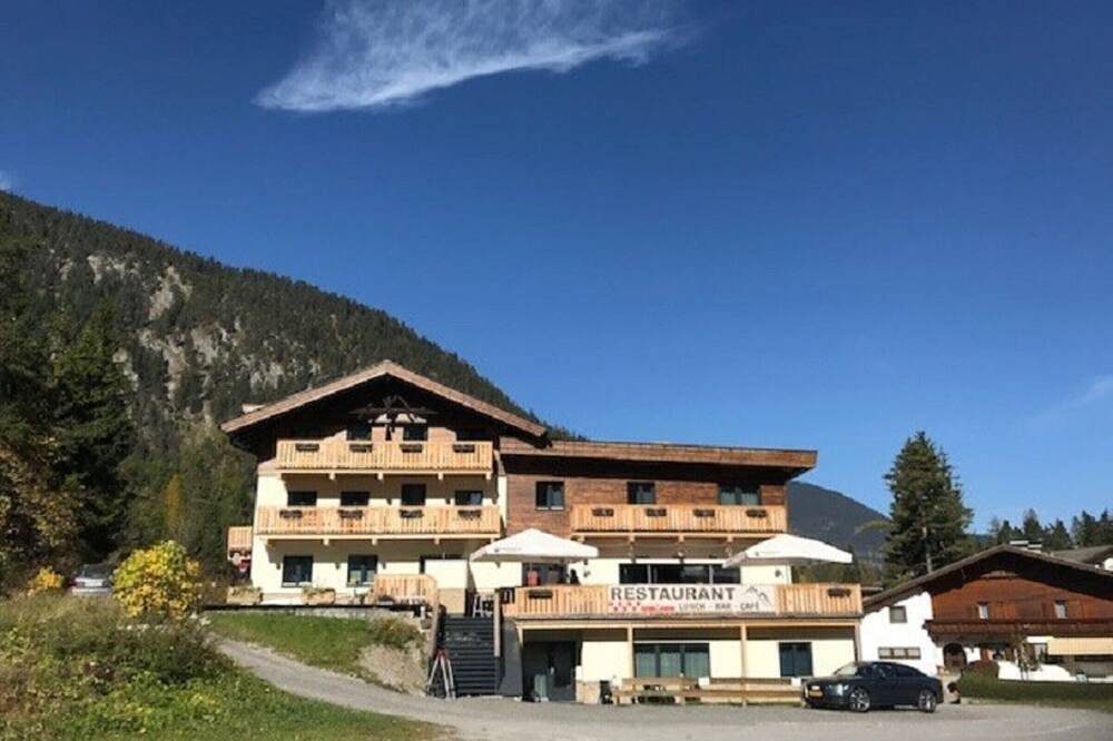 Ganze Wohnung, Herrlich entspannen und, in ein Apartment mit Blick auf die Pisten/ die Bergen. in Biberwier, Außerfern