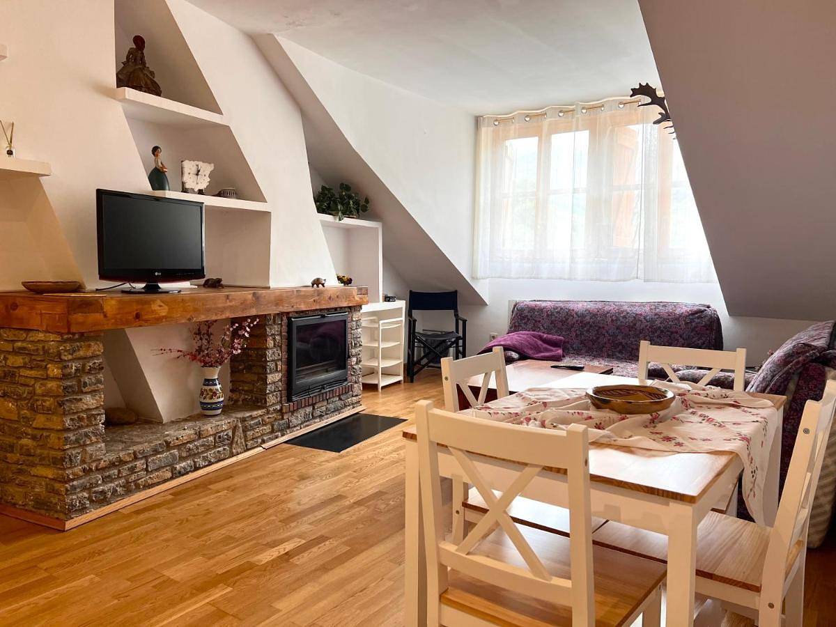 Apartamento entero, Apartamento Céntrico con Parking - L'Amfitriona in Port Ainé, Rialp