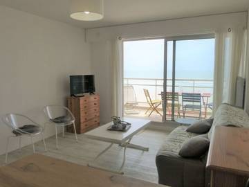 Apartment for 4 People in Saint-Gilles-Croix-de-Vie, Loire Valley, Photo 3