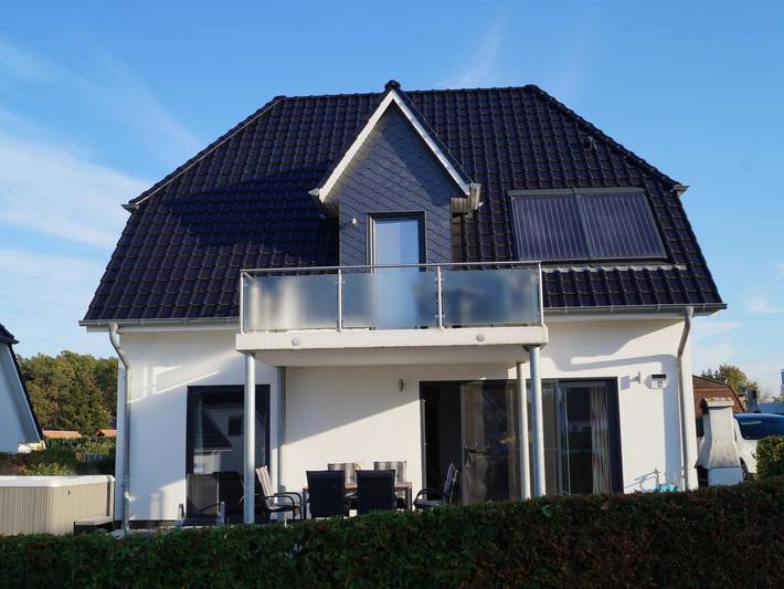 Ferienhaus für 8 Personen, mit Sauna und Seeblick sowie Garten, mit Haustier in Göhren-Lebbin - 3